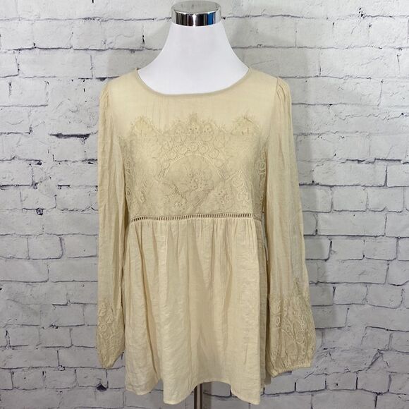 NWT Babydoll Crinkle Top w/ Lace Accents - Picture 1 of 9
